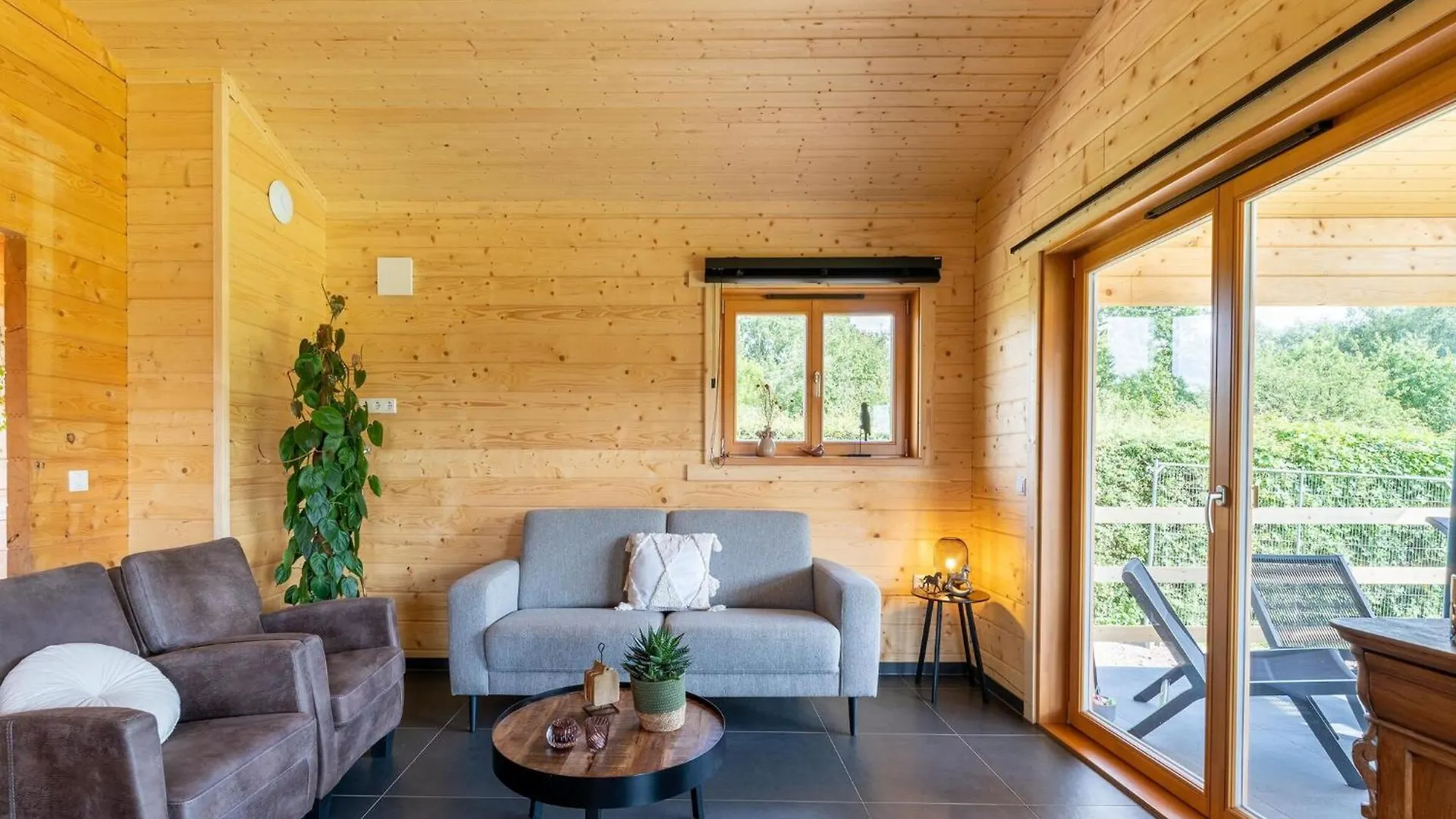 Cozy Holiday Home In Limburg With A Beautiful View Schinnen Nederland