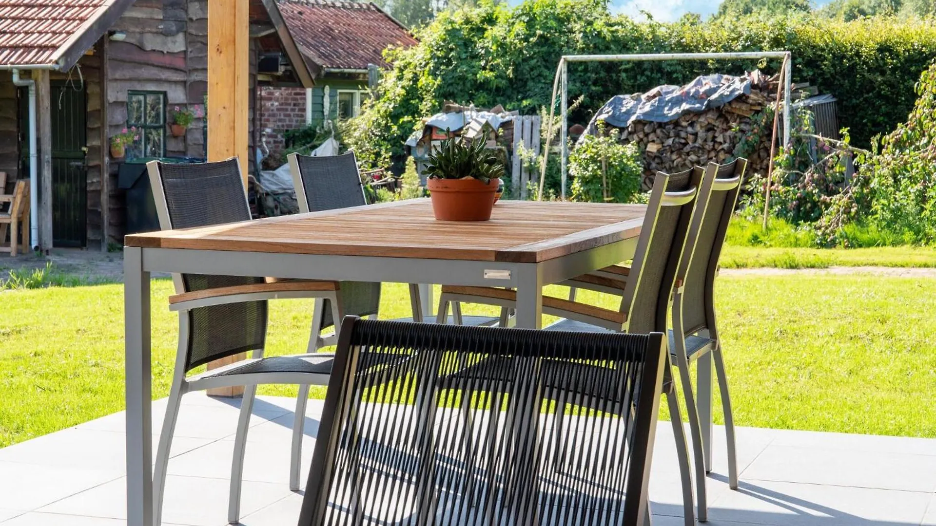 Cozy Holiday Home In Limburg With A Beautiful View Schinnen