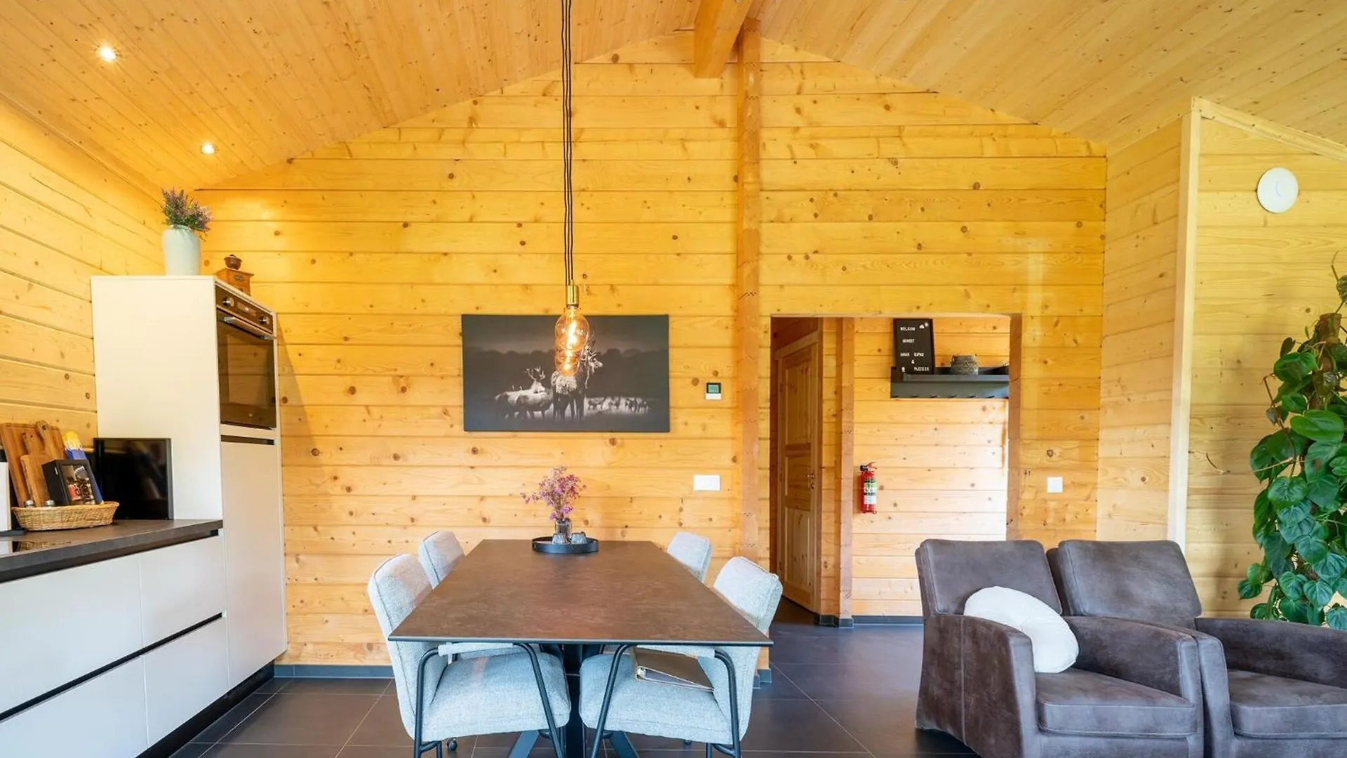 Cozy Holiday Home In Limburg With A Beautiful View Schinnen Hollandia